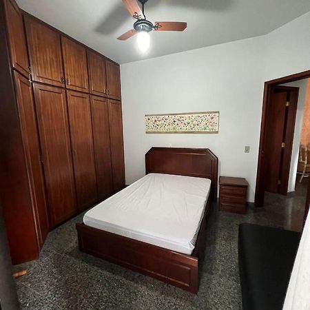 Apartamento No Guaruja Enseada A Beira Mar, Otima Localidade E Com Ar Condicionado Екстериор снимка